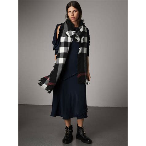 burberry 40583951|Burberry Black Wool Half Mega Fashion Plaid Check .